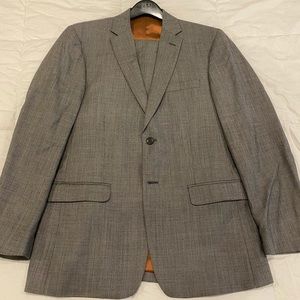 Jos. A. Bank 40R Slim Fit Suit Like New